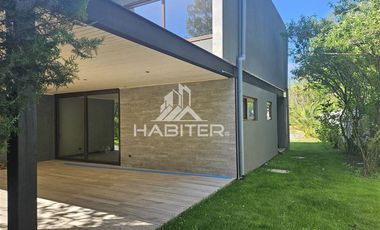 Casa en Venta en Lago Colbun