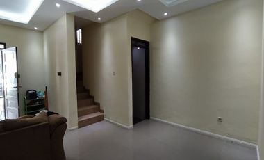 Disewakan Rumah 2 lantai 3 Kt di Antapani harga terjangkau
