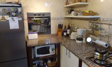 Casa para 2 Familias en venta en Lanus Oeste