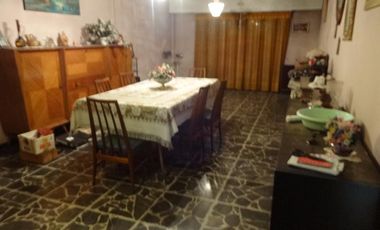 Casa para 2 Familias en venta en Lanus Oeste