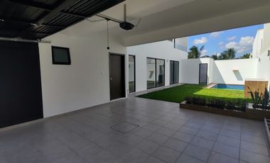 Casa en venta con alberca Fracc. Palmas, Medellín de Bravo,Ver.  $4,200,000
