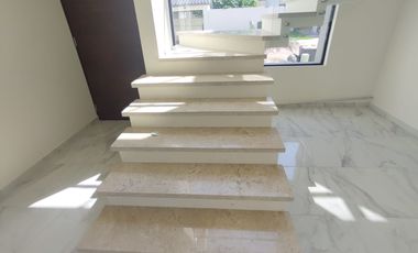 Casa en venta con alberca Fracc. Palmas, Medellín de Bravo,Ver.  $4,200,000