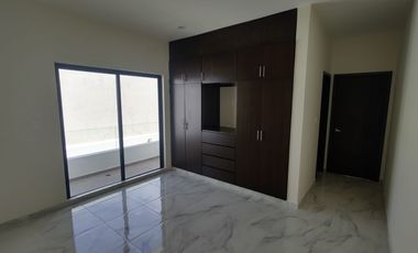 Casa en venta con alberca Fracc. Palmas, Medellín de Bravo,Ver.  $4,200,000