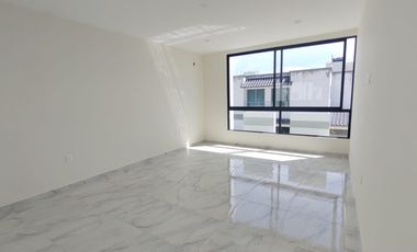 Casa en venta con alberca Fracc. Palmas, Medellín de Bravo,Ver.  $4,200,000