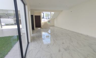 Casa en venta con alberca Fracc. Palmas, Medellín de Bravo,Ver.  $4,200,000