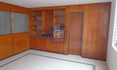 COD. 11074 - SE ARRIENDA OFICINA - BARRIO: CENTRO