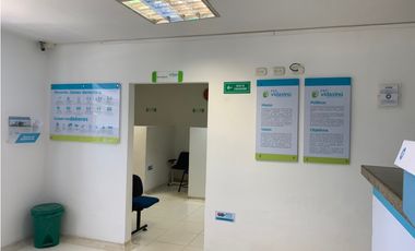 SE VENDE CASA DE DOS PISOS EN LA MARGEN IZQUIERDA DE MONTERIA