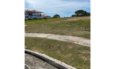 VENTA DE TERRENO FRENTE AL MAR EN COCLÉ (NT) 2150 mts2