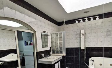 RESIDENCIA EN VENTA,  TEPIC, NAY.