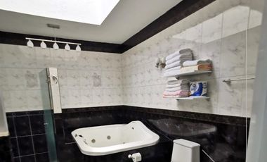 RESIDENCIA EN VENTA,  TEPIC, NAY.