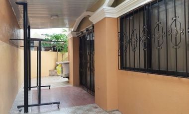 Three Bedrooms House in Pueblo El Grande