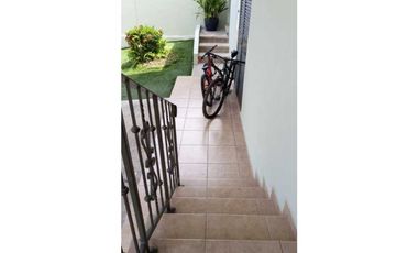 VENDO CASA PH VILLA DE LAS AZORES, CALLE FAYAL SAN MIGUELITO