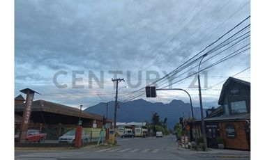 SITIO 1056 M2 CON CASA 97 M2 Y CABAÑA 22 M2, CENTRO DE PUCON, VISTA AL VOLCAN