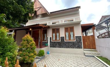 Rumah etnik modern full furnished di tengah kota Jogja