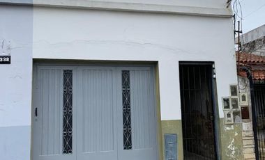 Departamento Tipo Casa en venta en Bernal Oeste