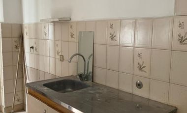 Departamento Tipo Casa en venta en Bernal Oeste