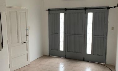 Departamento Tipo Casa en venta en Bernal Oeste