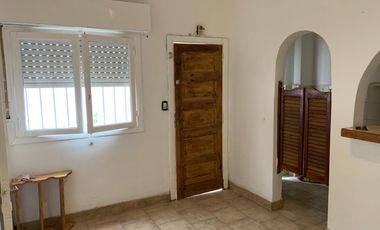 Departamento Tipo Casa en venta en Bernal Oeste