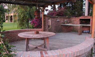 Venta y alquiler casa barrio cerrado country nautico en Isla Santa Monica, Delta