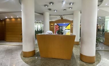 OFICINA AMUEBLADA EN RENTA EN BOSQUES DE RADIATAS 20 M2
