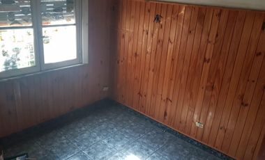 PROPIEDAD MULTIFAMILIAR, CASA 3 AMB + DEPARTAMENTO 2 AMB + DE MONOAMBIENTE