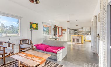 Venta Casa  4 Ambientes Pileta Quincho y Canchita