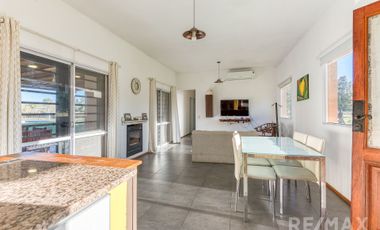 Venta Casa  4 Ambientes Pileta Quincho y Canchita