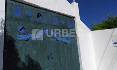 ¡Lote Exclusivo en Venta en la Mejor Zona de Guaranda - Urbanización La Camila!