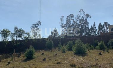 ¡Lote Exclusivo en Venta en la Mejor Zona de Guaranda - Urbanización La Camila!