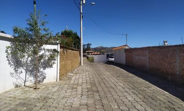 ¡Lote Exclusivo en Venta en la Mejor Zona de Guaranda - Urbanización La Camila!