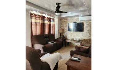 SE VENDE CASA REMODELADA EN SAN ANTONIO $295,000