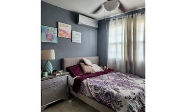 SE VENDE CASA REMODELADA EN SAN ANTONIO $295,000