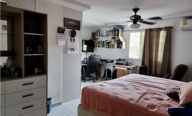 SE VENDE CASA REMODELADA EN SAN ANTONIO $295,000