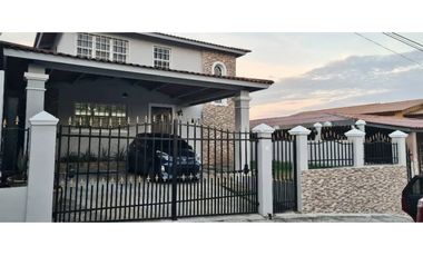 SE VENDE CASA REMODELADA EN SAN ANTONIO $295,000
