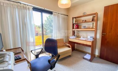 Casa PH en venta en Lomas de Zamora Oeste