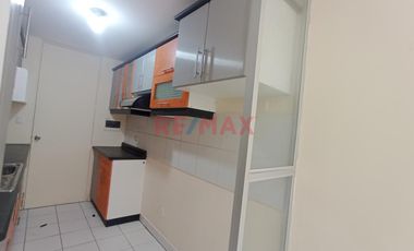 Se Alquila Acogedor Departamento En 4To Piso Con Cochera Y Ascensor – Condominio Parques De Surco I