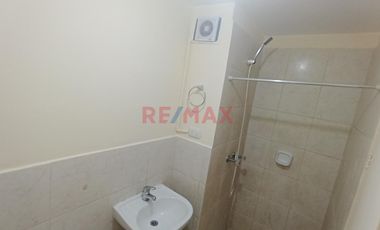 Se Alquila Acogedor Departamento En 4To Piso Con Cochera Y Ascensor – Condominio Parques De Surco I