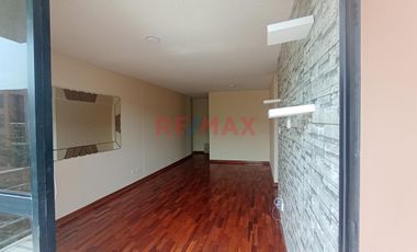 Se Alquila Acogedor Departamento En 4To Piso Con Cochera Y Ascensor – Condominio Parques De Surco I