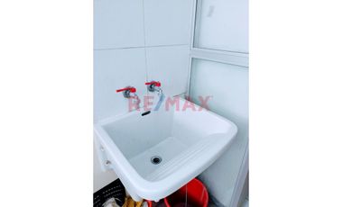 Se Alquila Acogedor Departamento En 4To Piso Con Cochera Y Ascensor – Condominio Parques De Surco I