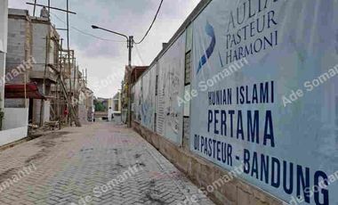 1 unit lagi! Townhouse Rumah Syariah 2 lantai SHM dekat exit tol di Pasteur Kota Bandung