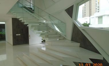 casa en venta en la floresta. Cod V6099
