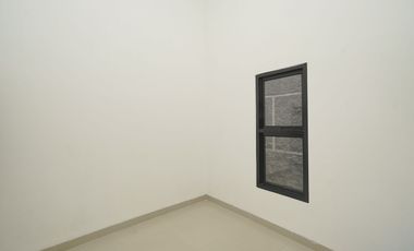 Rumah Terawat di Bekasi Dekat ke Terminal dan Stasiun Bisa KPR J-39394