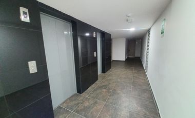 apartamento en arriendo en edificio infinity piso 20. Cod A13427