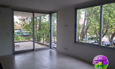 Departamento en venta de 2 dormitorios c/ cochera en Tigre