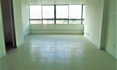 SE RENTA OFICINA EN RESTREPO NARANJO - SABANETA