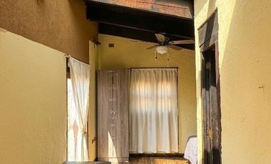 Casa en VENTA con vistas y rodeada de naturaleza cercana al  centro