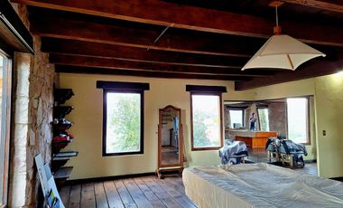 Casa en VENTA con vistas y rodeada de naturaleza cercana al  centro