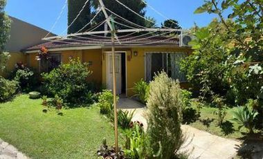 VENTA HERMOSO CHALET CON JARDIN/PARRILLA Y DTO 2 AMB AL FONDO -PLAZA DE LA CRUZ