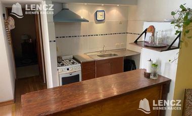 VENTA HERMOSO CHALET CON JARDIN/PARRILLA Y DTO 2 AMB AL FONDO -PLAZA DE LA CRUZ