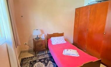 VENTA HERMOSO CHALET CON JARDIN/PARRILLA Y DTO 2 AMB AL FONDO -PLAZA DE LA CRUZ